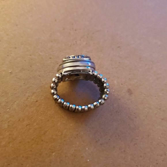 Silver Circular Rhinestone Fashion Stretch Ring - Picture 3 of 3